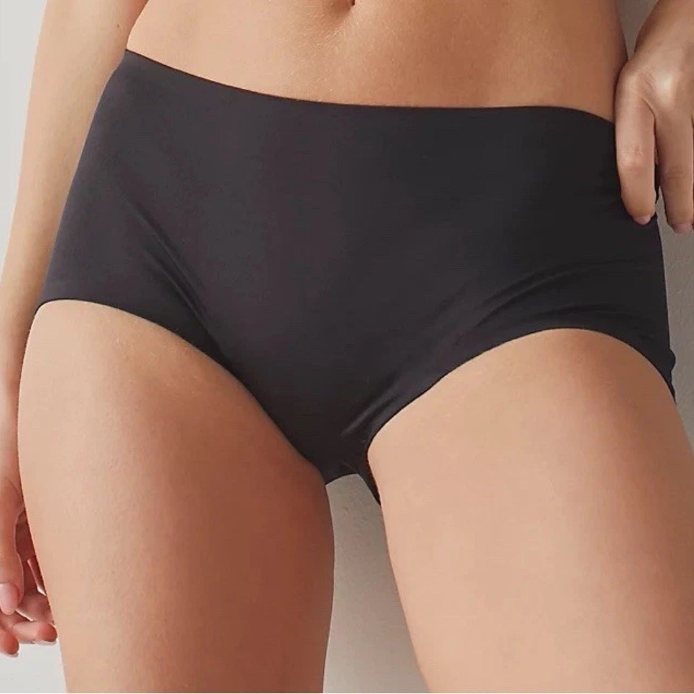 Free People X We are HAH (Hot as Hell)
SeamlessHipster Boy Short 3 Pairs - Black